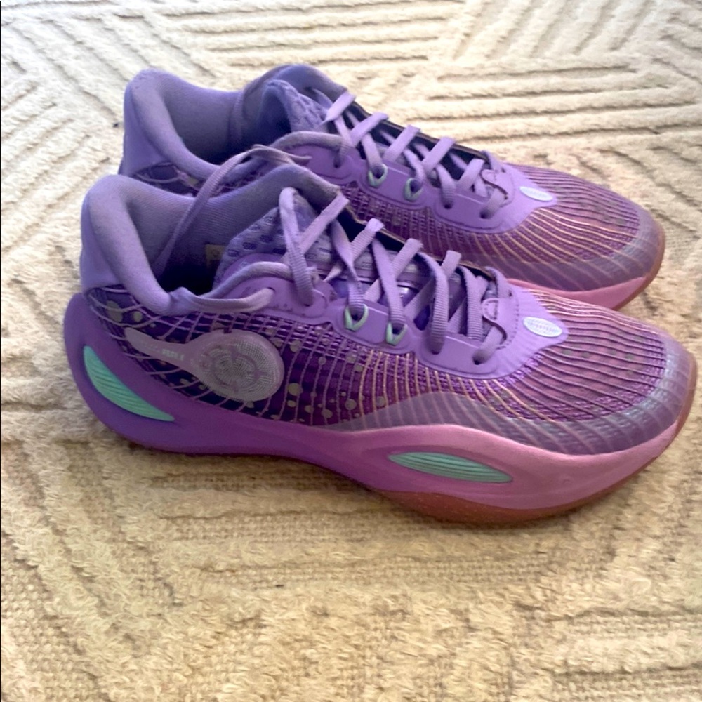 Purple Rigorer Austin Reaves AR1 basketball shoes. minor wear great condition